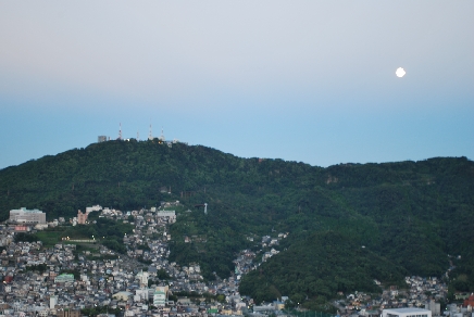 朝の稲佐山